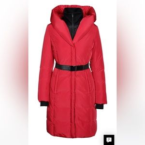Beautiful very rare Soia & Kyo red belted puffer, size small.